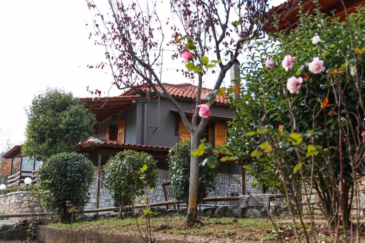 Orias Guesthouse&Farm Kalavryta Extérieur photo