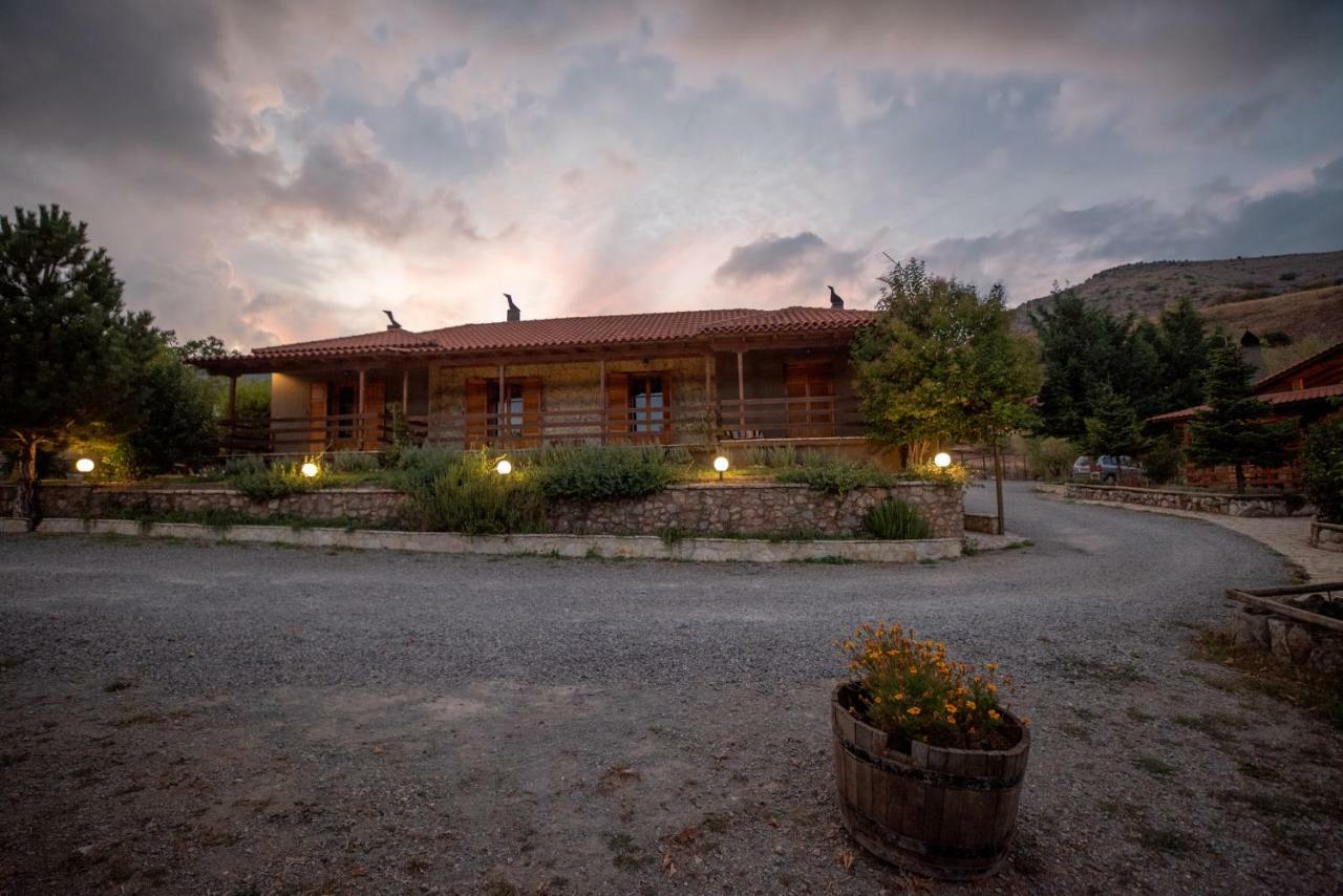 Orias Guesthouse&Farm Kalavryta Extérieur photo